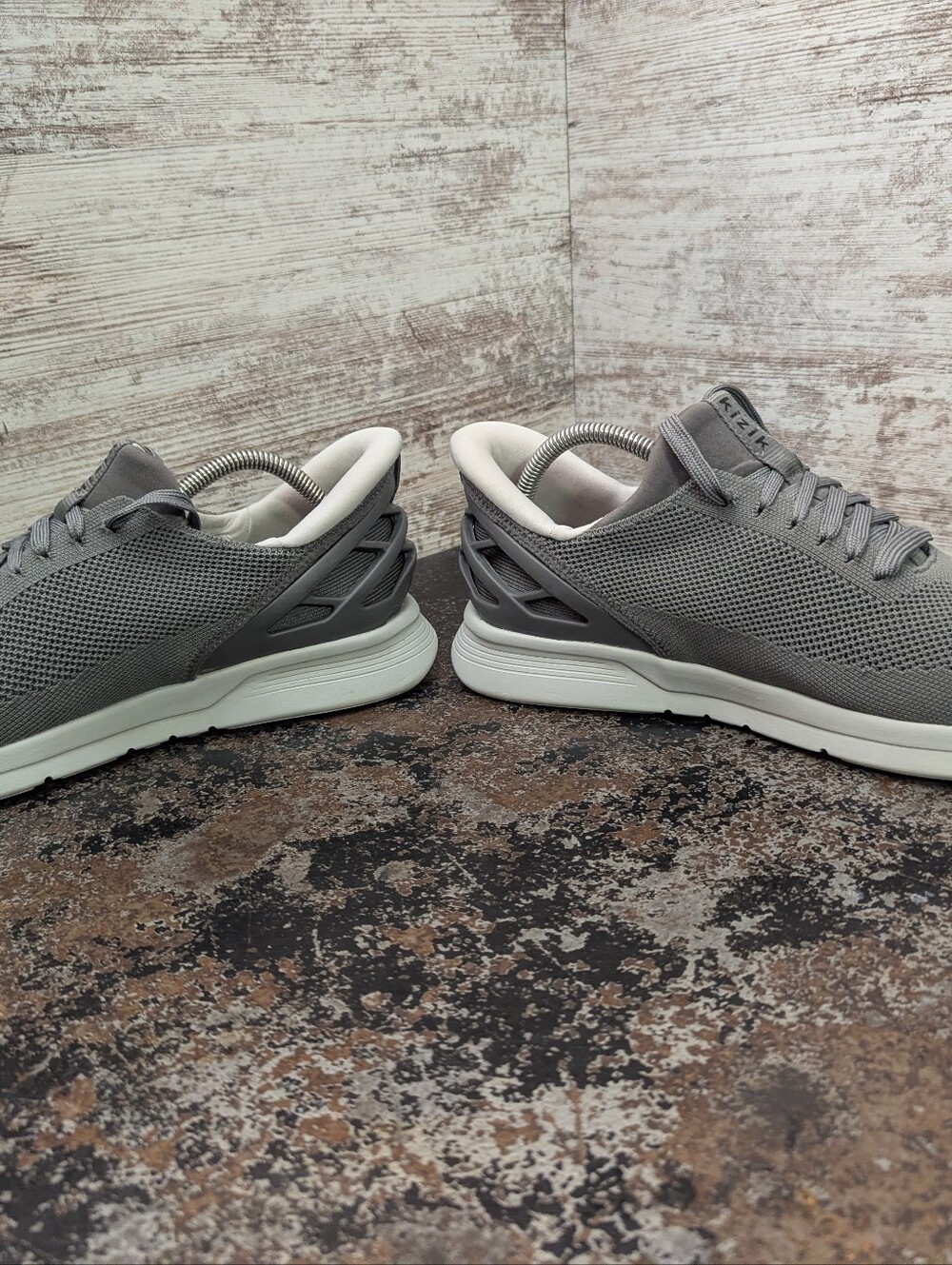 Mens Kizik Athletic Shoes Sz 8.5 Used Hands Free Slip On - Picture 5 of 9